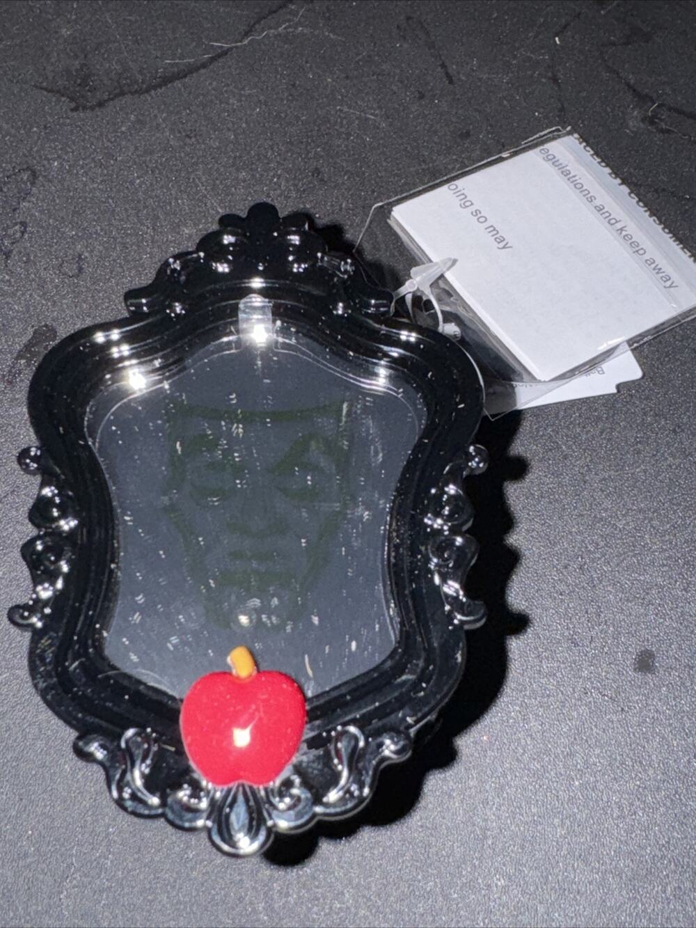 Bath & Body Works Disney Princess Evil Queen Light-up Mirror Pocketbac Holder